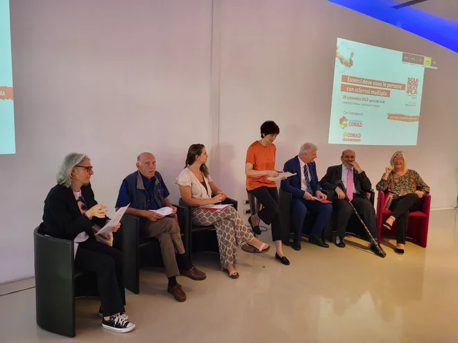 Conferenza stampa presentazione progetto AISM e Fondazione Conad ETS a Firenze